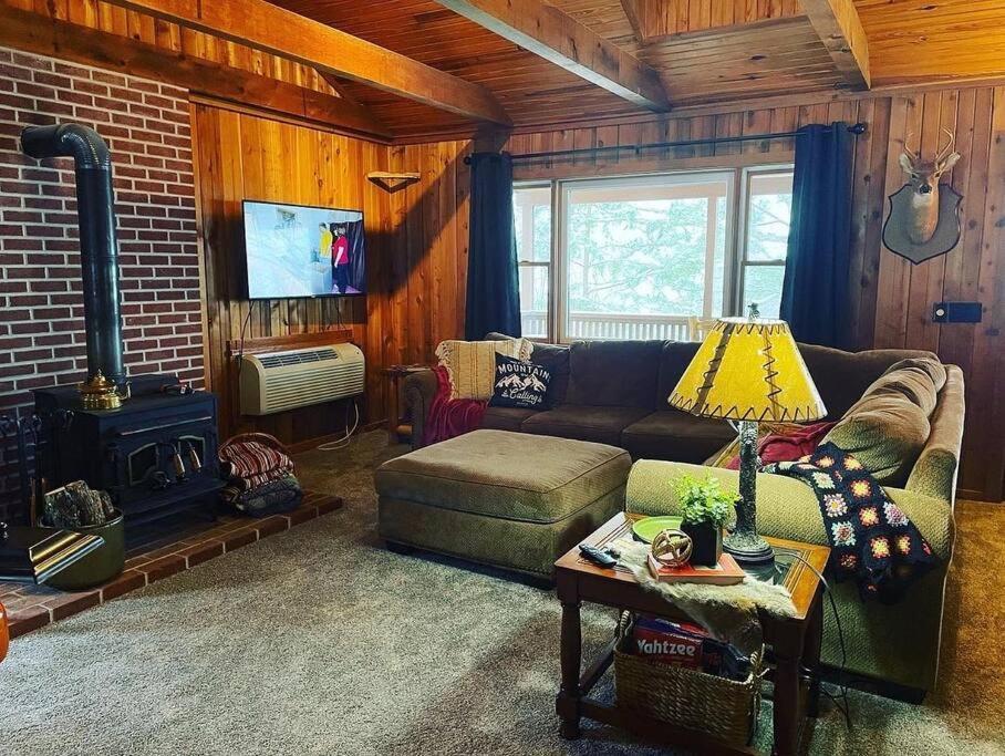 יוריקה ספרינגס Eagle Crest Cabin, White River View With Hottub מראה חיצוני תמונה